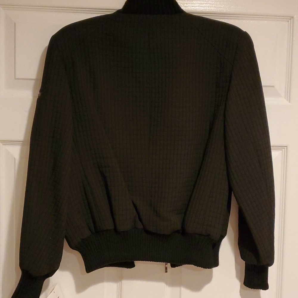 NWOT black bomber jacket. - Picture 3 of 3